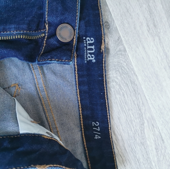 Jean shorts - Picture 3 of 3